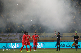 دیدار تیم های فوتبال سپاهان اصفهان و پرسپولیس تهران