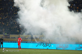 دیدار تیم های فوتبال سپاهان اصفهان و پرسپولیس تهران