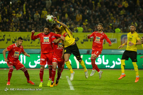 در حاشیه الکلاسیکوی ایران