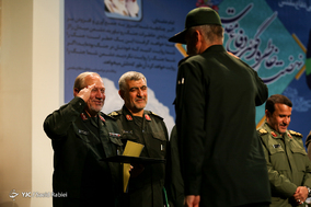 مراسم تجلیل از راویان نهضت خاطره گویی دفاع مقدس