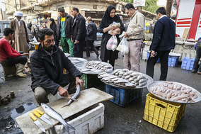بازار ماهی و میوه اهواز در آستانه شب یلدا