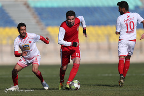 دیدار فوتبال تیم های پرسپولیس و پیشکسوتان پرسپولیس‎