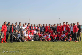 دیدار فوتبال تیم های پرسپولیس و پیشکسوتان پرسپولیس‎
