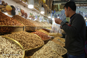 بازار آجیل تهران در آستانه شب یلدا