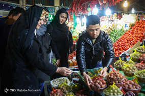 خرید شب یلدا در بازار تجریش