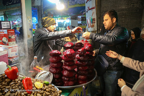 خرید شب یلدا در بازار تجریش