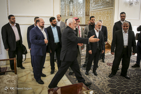 دیدار رئیس و اعضای فراکسیون حماس در مجلس فلسطین با وزیر امور خارجه