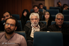 مراسم رونمایی از مستند متولد آذر