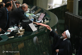 صحن علنی مجلس شورای اسلامی- ارائه لایحه بودجه ۹۸ کل کشور توسط رئیس جمهور