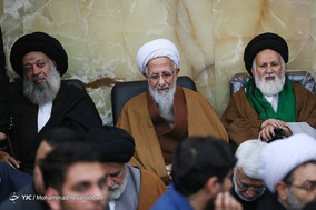 مراسم ترحیم آیت الله هاشمی شاهرودی در مسجد اعظم قم