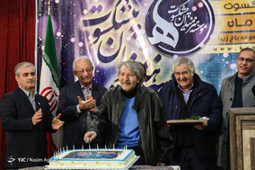 جشن تولد هنرمندان پیشکسوت دی ماه