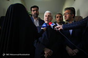 بازدید وزیر علوم , تحقیقات و فناوری از پژوهشکده مطالعات فرهنگی