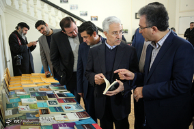 بازدید وزیر علوم , تحقیقات و فناوری از پژوهشکده مطالعات فرهنگی