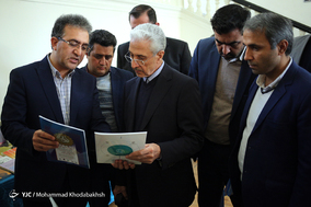 بازدید وزیر علوم , تحقیقات و فناوری از پژوهشکده مطالعات فرهنگی
