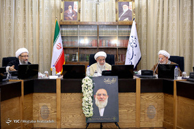 اولین جلسه شورای نگهبان با حضور آملی لاریجانی