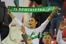 دیدار تیم‌های فوتبال ازبکستان و ترکمنستان