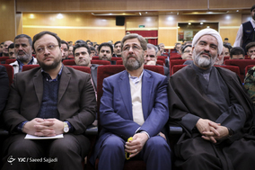 حمید شاه‌آبادی، معاون صدای رسانه ملی در اختتامیه اولین جشنواره «شاهدان حقیقت»