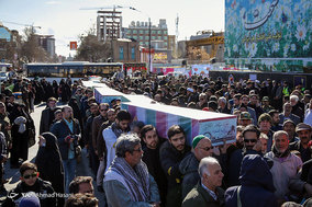 تشییع پیکر مطهر ۱۰ شهید دفاع مقدس و مدافع حرم در مشهد