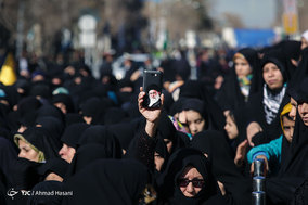 تشییع پیکر مطهر ۱۰ شهید دفاع مقدس و مدافع حرم در مشهد