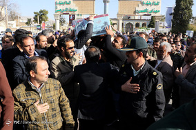 تشییع پیکر سه شهید دفاع مقدس در شیراز