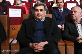 نمایش «رستم و سهراب» باهنرمندی معلولین موسسه کهریزک