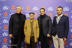 اکران سریال نهنگ آبی