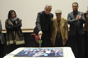 اکران سریال نهنگ آبی