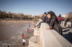 جاری شدن آب در زاینده رود ـ اصفهان