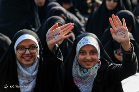 اجتماع عظیم دختران انقلاب