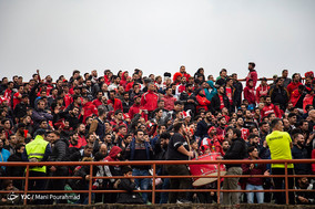 دیدار تیم‌های فوتبال سپید رود و پرسپولیس