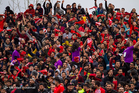 دیدار تیم‌های فوتبال سپید رود و پرسپولیس