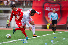 دیدار تیم‌های فوتبال سپید رود و پرسپولیس