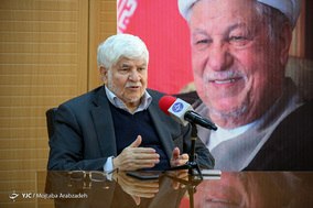 گفت‎وگو با محمد هاشمی