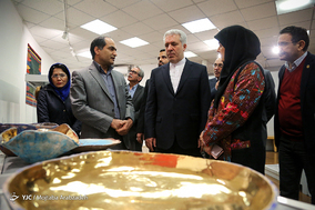نمایشگاه صنایع دستی و هنرهای سنتی فجر