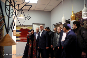نمایشگاه صنایع دستی و هنرهای سنتی فجر