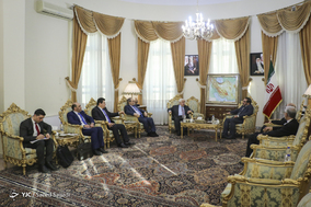 دیدار وزیر امور خارجه سوریه با دبیر شورای عالی امنیت ملی
