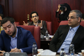 نشست صمیمانه وزیر اقتصاد با اقتصاددانان جوان