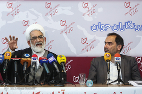 نشست خبری آغاز به کار دبیرخانه بازخوانی دهه ۶۰