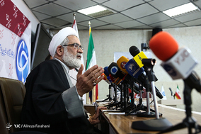 نشست خبری آغاز به کار دبیرخانه بازخوانی دهه ۶۰
