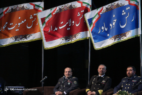 نشست صمیمی مسئولان ارتش با مردم و اصحاب رسانه