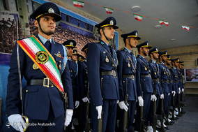 مراسم نمادین بیعت تاریخی همافران با امام خمینی(ره)