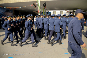 مراسم نمادین بیعت تاریخی همافران با امام خمینی(ره)