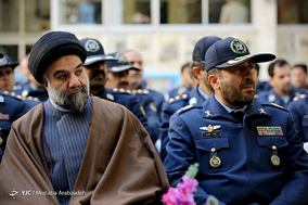 مراسم نمادین بیعت تاریخی همافران با امام خمینی(ره)