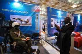 بازدید سفرا و وابستگان نظامی از نمایشگاه اقتدار ۴۰