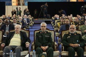 بازدید سفرا و وابستگان نظامی از نمایشگاه اقتدار ۴۰