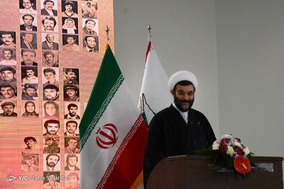 عطرافشانی و گلباران مزار شهدای ادیان توحیدی