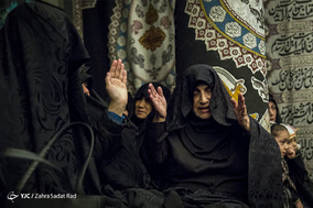 عزاداری ایام فاطمیه در حسینیه سادات اخوی