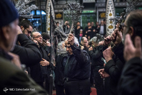 عزاداری ایام فاطمیه در حسینیه سادات اخوی