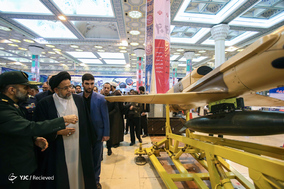 بازدید وزیر اطلاعات از نمایشگاه «اقتدار ۴۰»