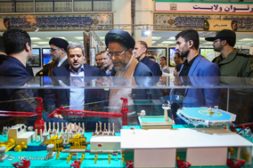بازدید وزیر اطلاعات از نمایشگاه «اقتدار ۴۰»